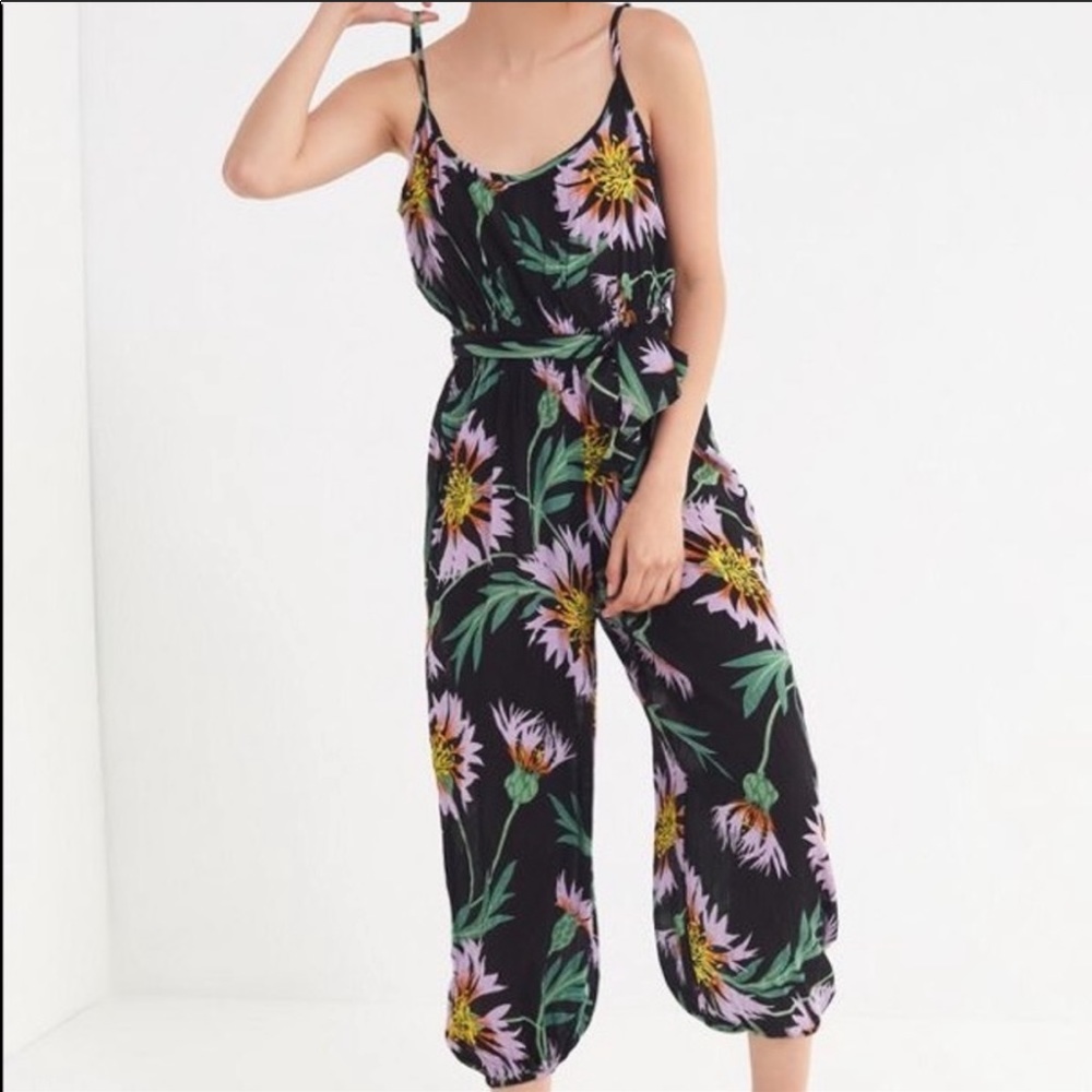 UO tie belt cropped jumpsuit - Picture 1 of 6